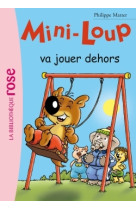 Mini-loup 17 - mini loup va jouer dehors