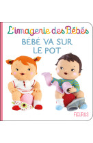 Bébé va sur le pot